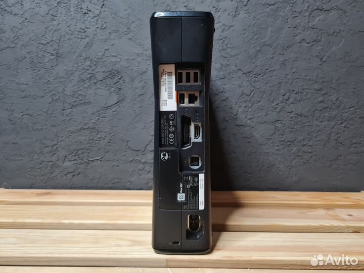 Xbox 360 Slim 250GB прошит + 37 игр