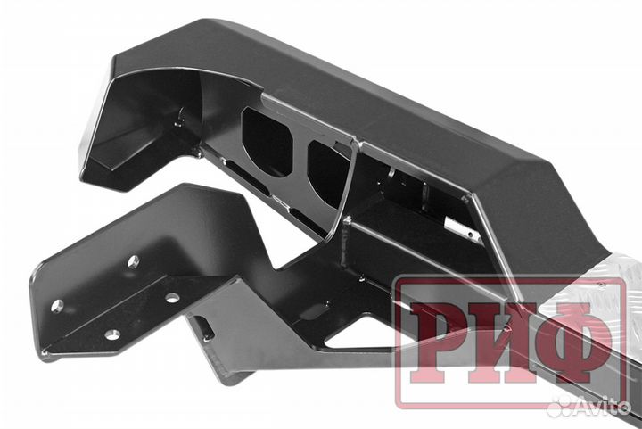 Бампер риф силовой задний Toyota Hilux 2015+