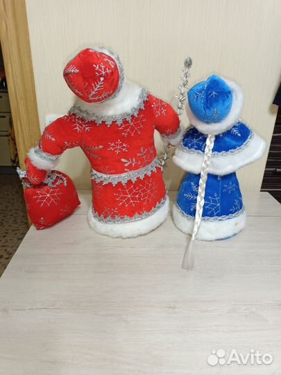 Дед мороз и снегурочка игрушки под елку