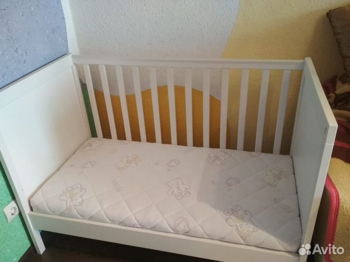 Детская кровать IKEA с матрасом