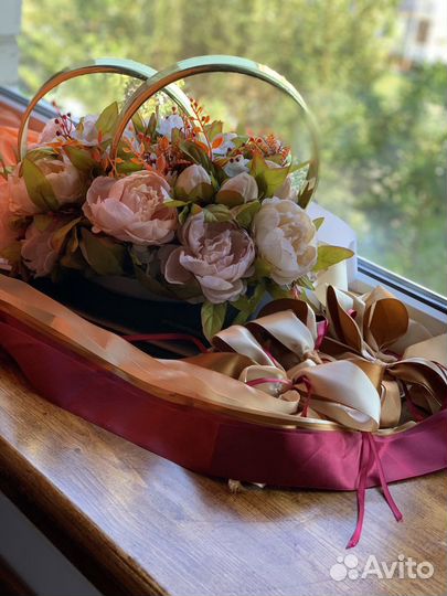 Украшение на автомобиль. Кольца, ленты, банты