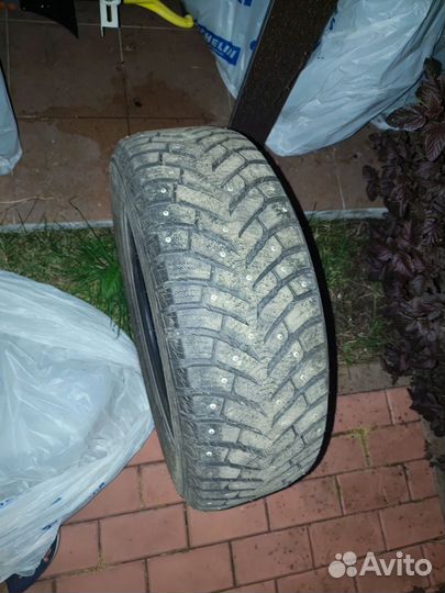 Toyo Observe Ice-Freezer SUV 215/60 R17