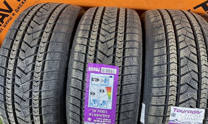 Tourador Winter Pro TSU1 245/45 R18 и 275/40 R18 38T