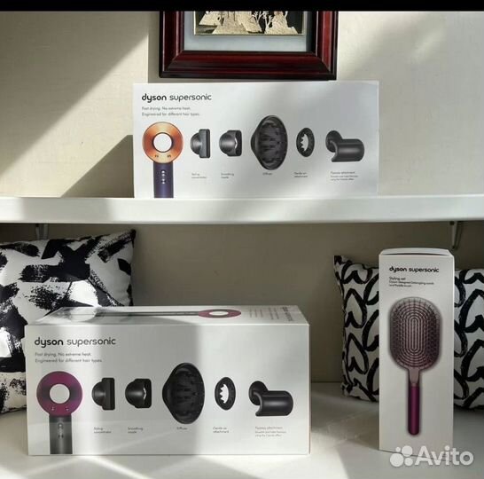Фен dyson + набор расчесок Dyson