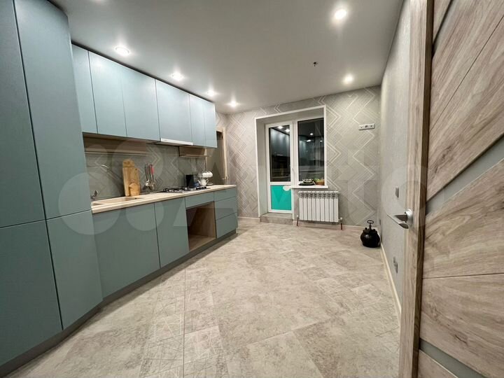 2-к. квартира, 71 м², 2/10 эт.