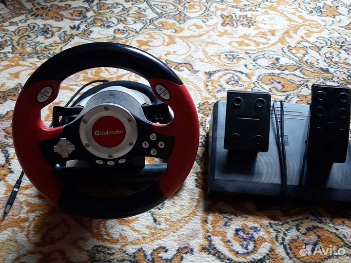 Игровой руль с педалями для пк