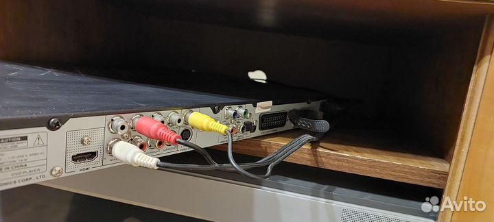 Телевизор с тумбой и dvd