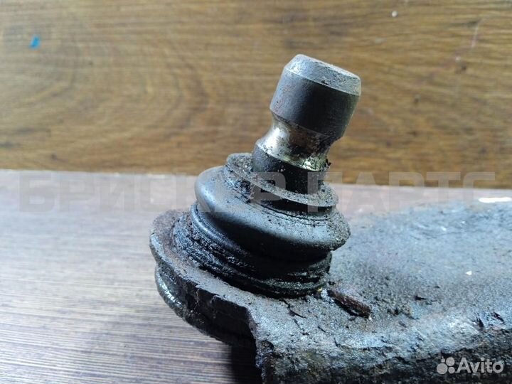 Рычаг передний левый Рено Колеос (HY)