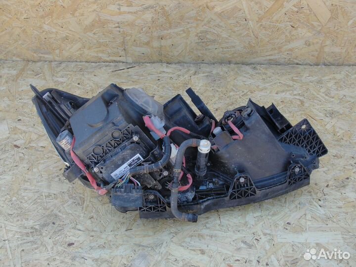 Фара левая ксенон Lexus GS300