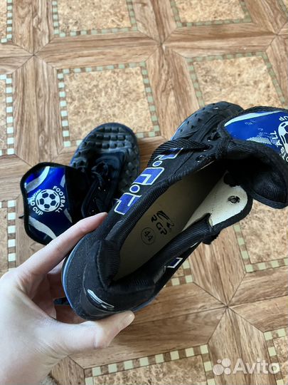 Футбольные кеды