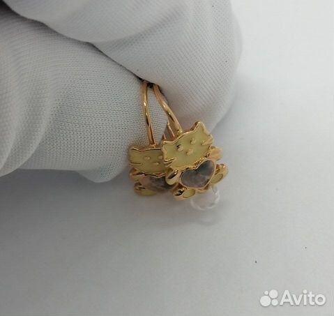 Золотые серьги