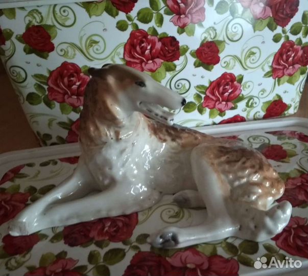 Статуэтка Борзая