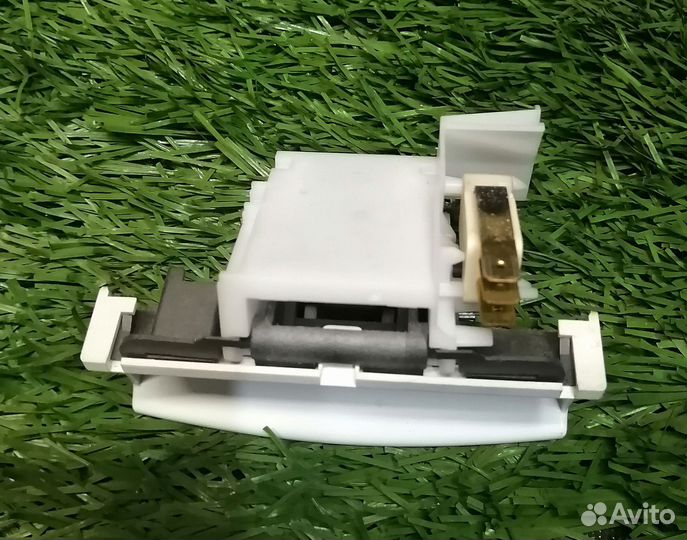 Замок двери пмм Bosch 9000058217