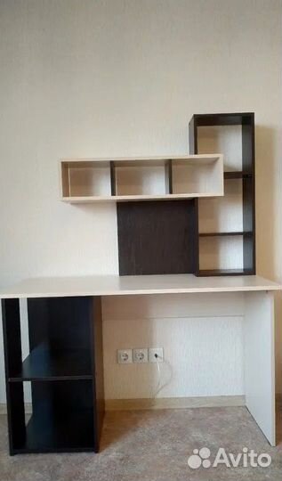 Стол письменный