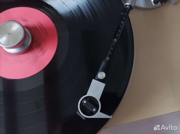Виниловый проигрыватель yamaha YP - D 5