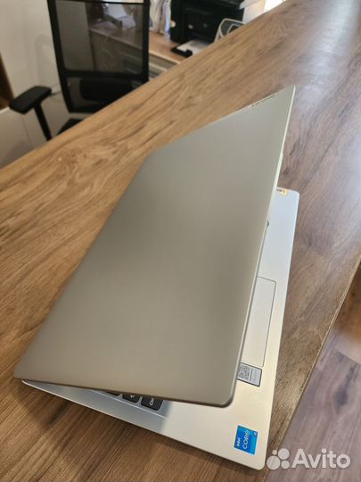 Lenovo i5-1235U/8Gb/SSD 256Gb/ гарантия рассрочка