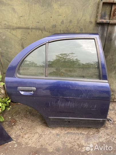 Задняя правая дверь Nissan Pulsar N15