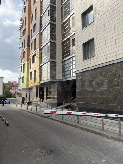 Машиноместо, 20 м²