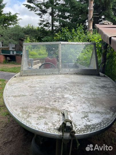 Моторная лодка