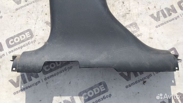 Накладка центральной стойки левая Chery M11