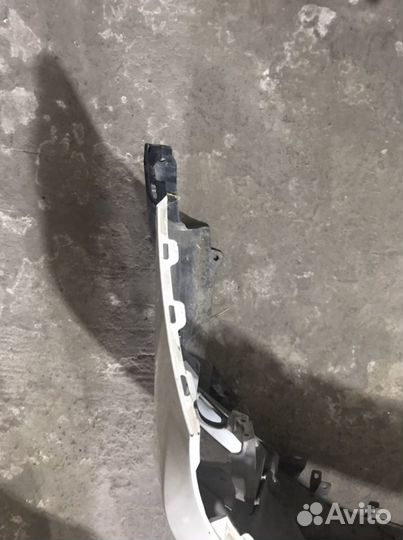 Бампер передний Subaru XV 2