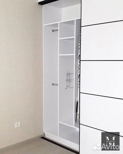 Современный шкаф купе