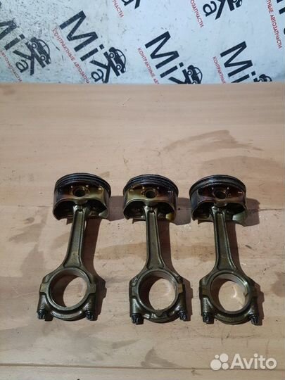 Поршень с шатуном Opel Astra L48 Z18XER