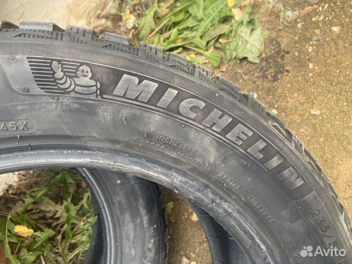 Michelin X-Ice North 4 SUV 235/55 R18