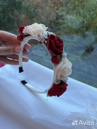 Ободок ручной работы из цветов