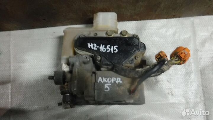 Блок ABS (насос) Honda Accord V 1993-1998