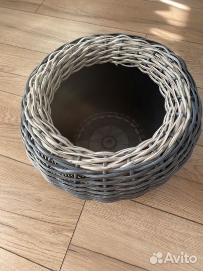 Кашпо для цветов