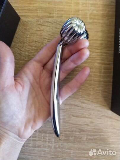 Массажер для лица Well Derma