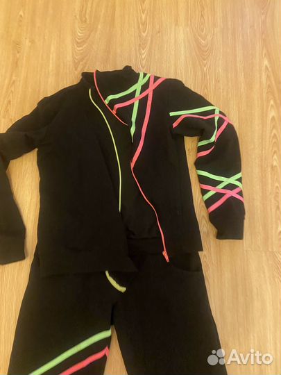 Спортивный костюм женский