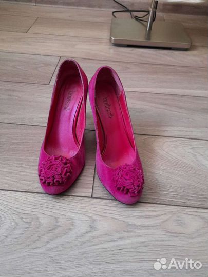 Туфли женские 38 размер,босоножки