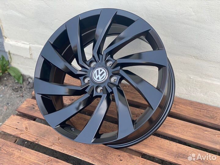 Диски Volkswagen Satin Black R18