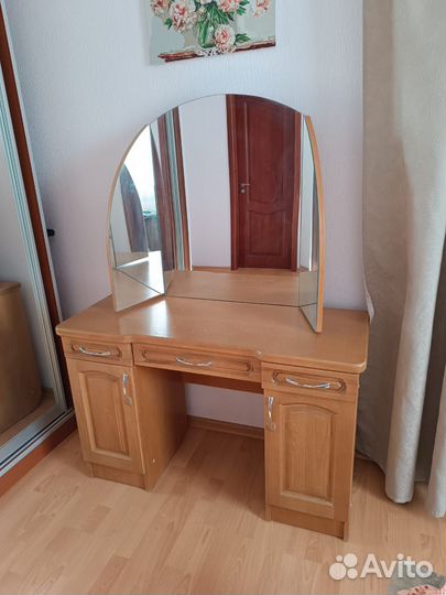 Трюмо трельяж с зеркалом бу