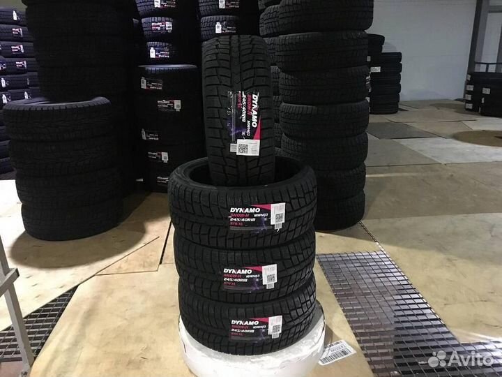 Dynamo Snow-H MWH03 245/40 R18 97H