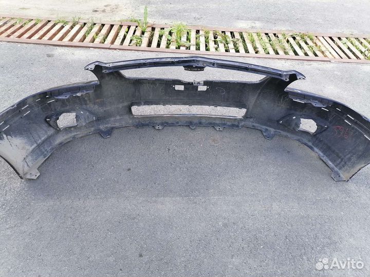 Продам бампер передний тойота авенсис 2