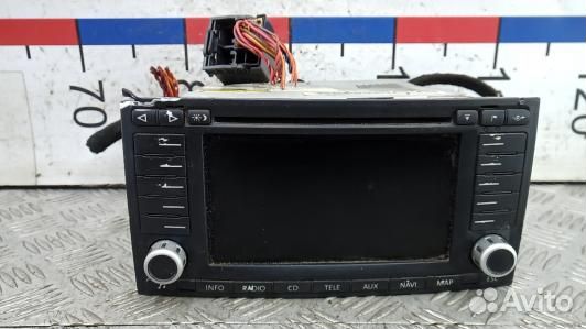 Магнитола volkswagen touareg 7L (8NS03I401)
