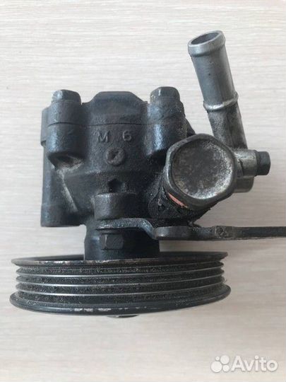 Насос гидроусилителя Nissan Almera 1