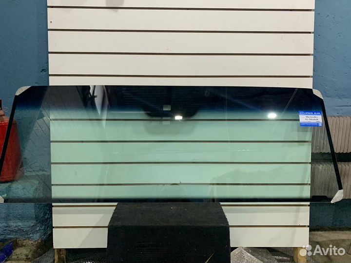Лобовое стекло на Мерседес Гелендваген G-class