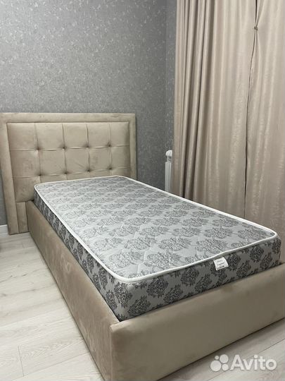 Продаю кровать