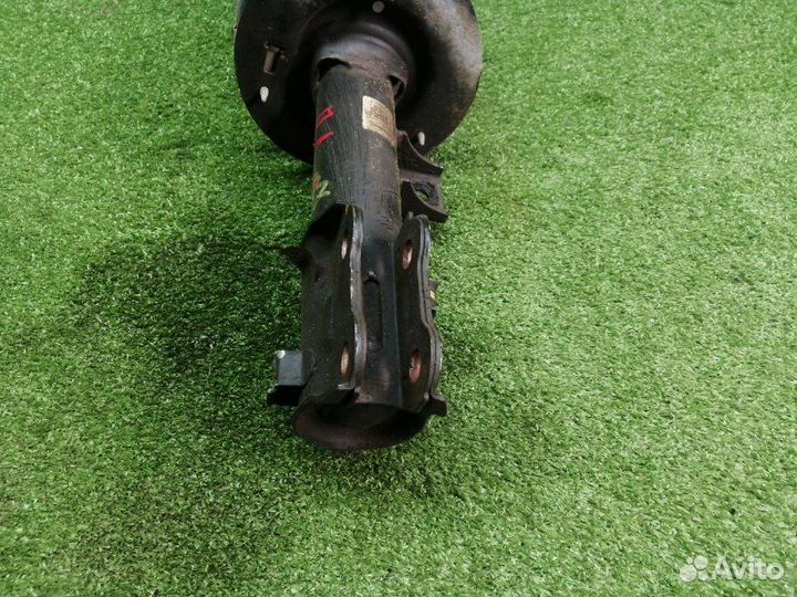 Амортизатор передний левый Kia Ceed JD G4FG 2014