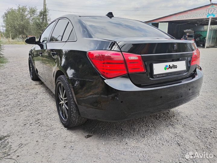 Chevrolet Cruze 1.6 AT, 2011, 100 000 км