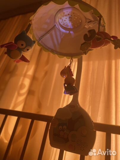 Мобиль на кроватку проектор Tiny Love