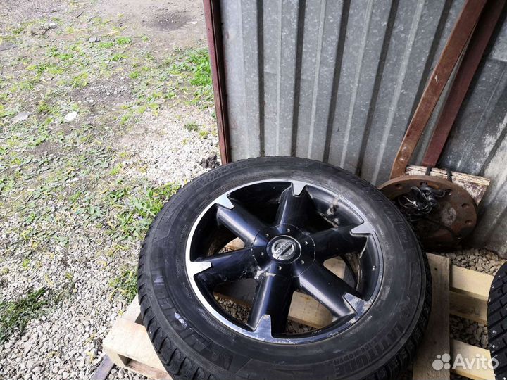 Диски в сборе с шинами 5*14,3* r18 зима