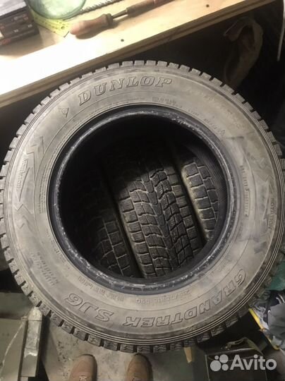 Dunlop Grandtrek SJ6 215/70 R16