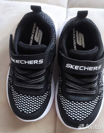 Детские кроссовки skechers 25 р