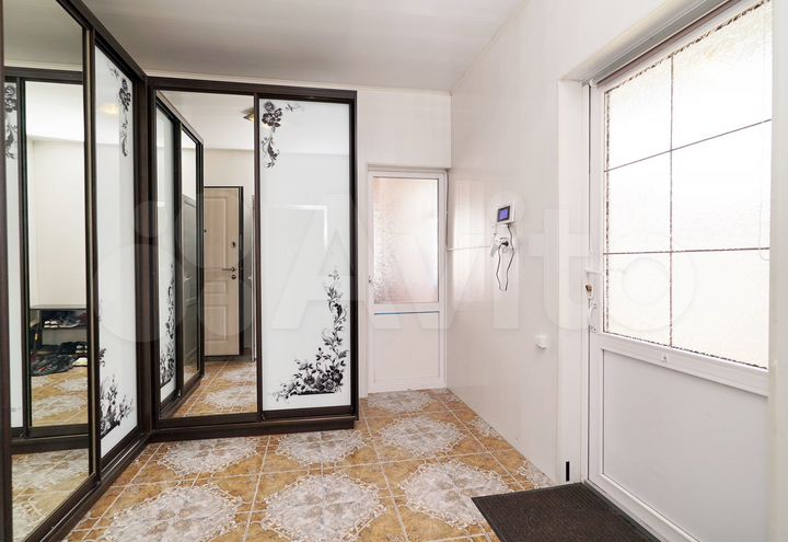 Дом 236 м² на участке 10 сот.