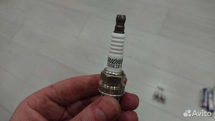 Свечи зажигания иридиевые NGK bkr6eix denso vk20